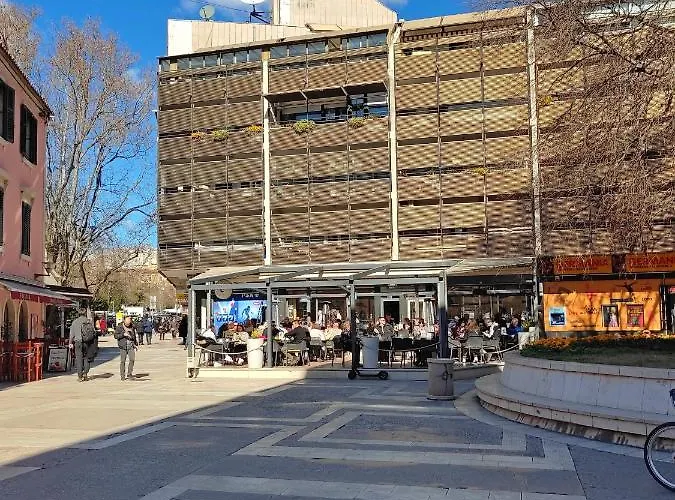 Town Centre Surprise *