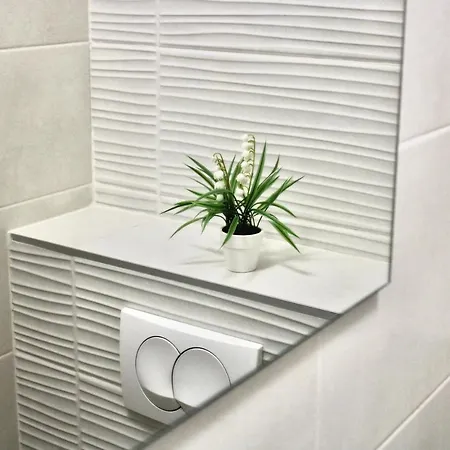 Town Centre Surprise شقة *