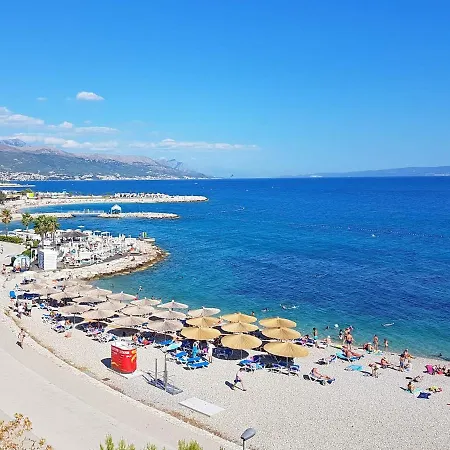 Town Centre Surprise * سبليت